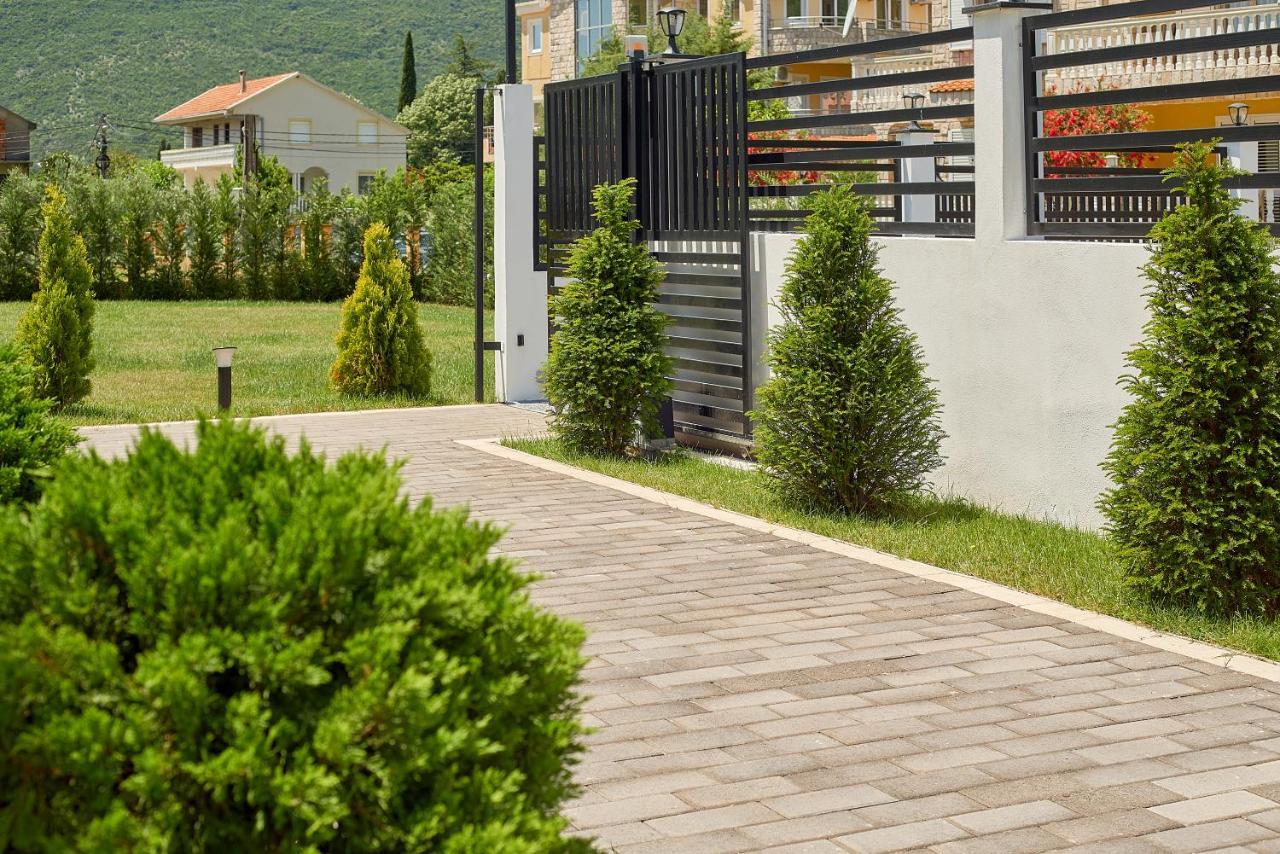 Georgiy Lux Apartments Lastva Grbaljska Екстер'єр фото