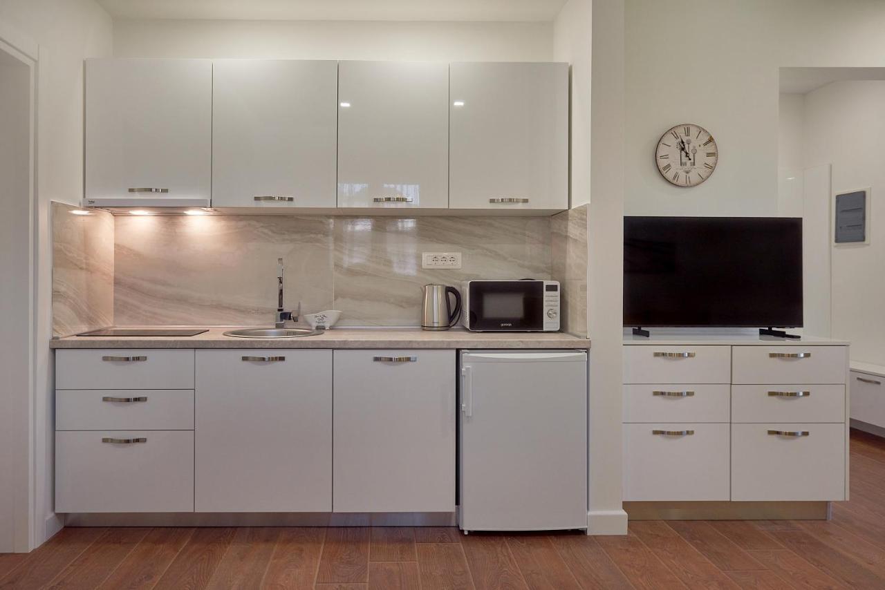 Georgiy Lux Apartments Lastva Grbaljska Екстер'єр фото
