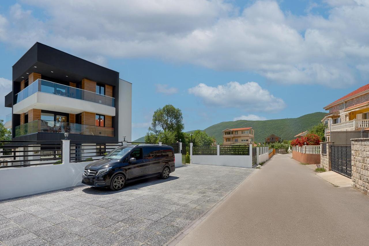 Georgiy Lux Apartments Lastva Grbaljska Екстер'єр фото