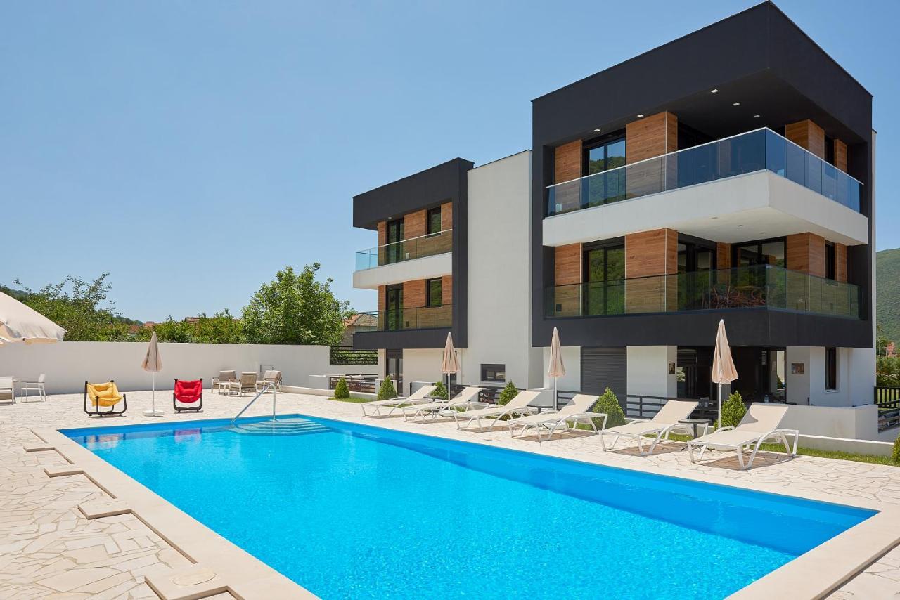Georgiy Lux Apartments Lastva Grbaljska Екстер'єр фото